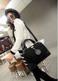 2013新款妮子皮感欧美复古女包 时尚与复古的完美融合